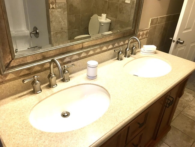 Building Photo - 761 Cynthia Dr