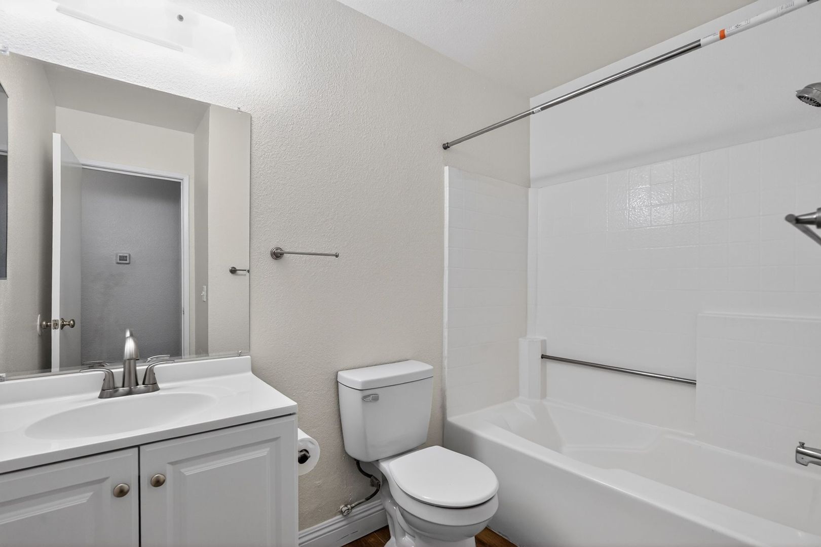 Building Photo - 705 Desert Calico Dr