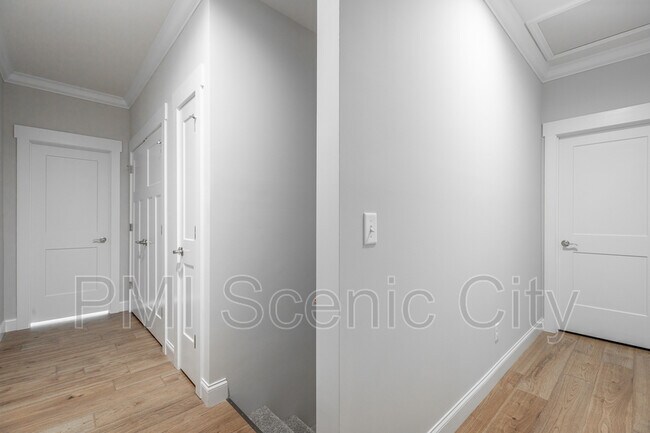 Building Photo - 1904 Cypress Ln