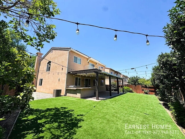Building Photo - 11018 Benjamin Ln