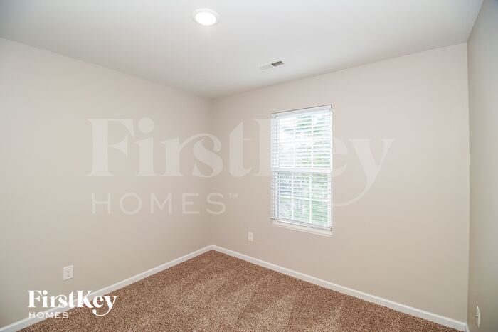 Building Photo - 524 Ellingsworth Ln