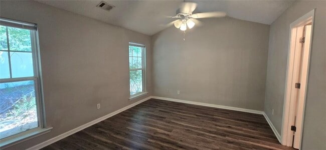 Building Photo - 204 Oconee Way