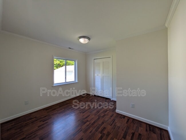 Building Photo - 3477 E Bonner Dr