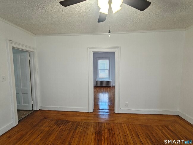 Building Photo - 98 Gilbert Ave