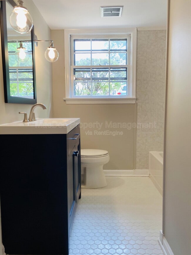 Building Photo - 12202 McClain St