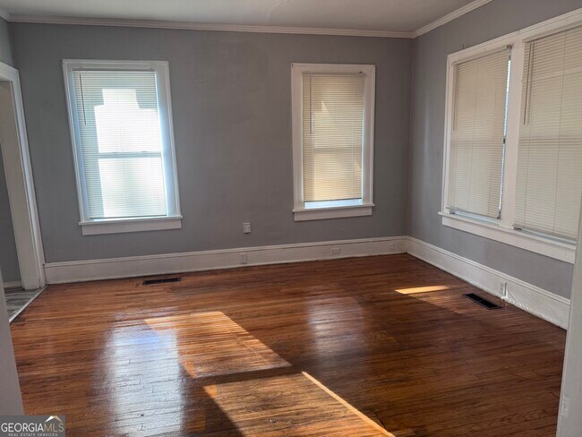 Building Photo - 2794 Napier Ave