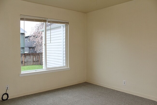 Building Photo - 8723 SE Taylor St