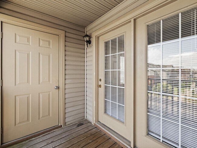 Building Photo - Comfortable 1 Bedroom 1 Bath*********Castle Schools**********Walking Trails