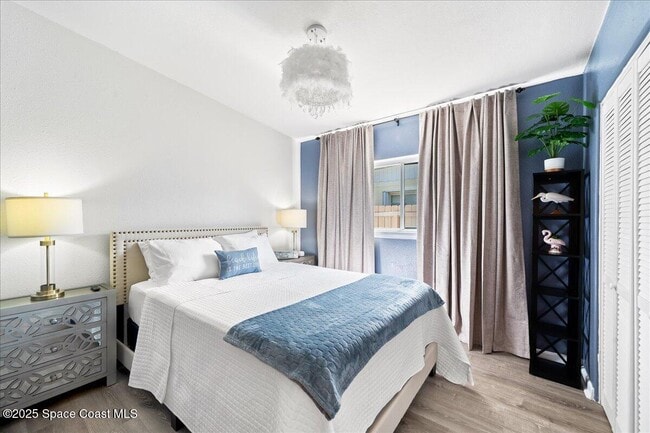 Building Photo - 1350 S Orlando Ave