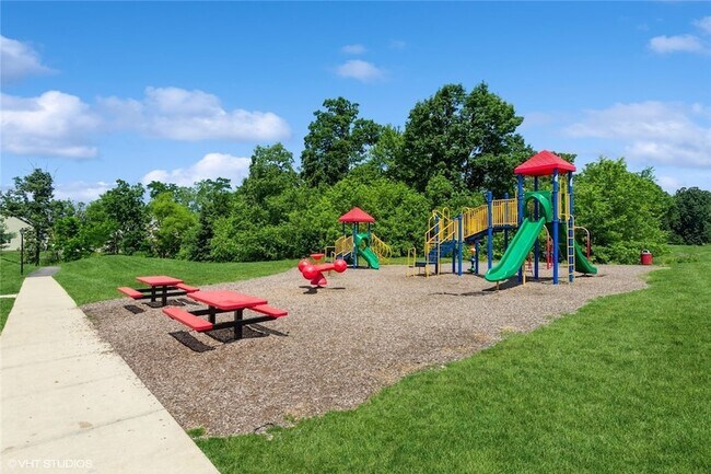 Building Photo - 200 Venango Trail