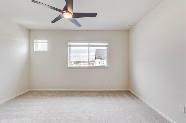 Building Photo - 2008 Kit Cir