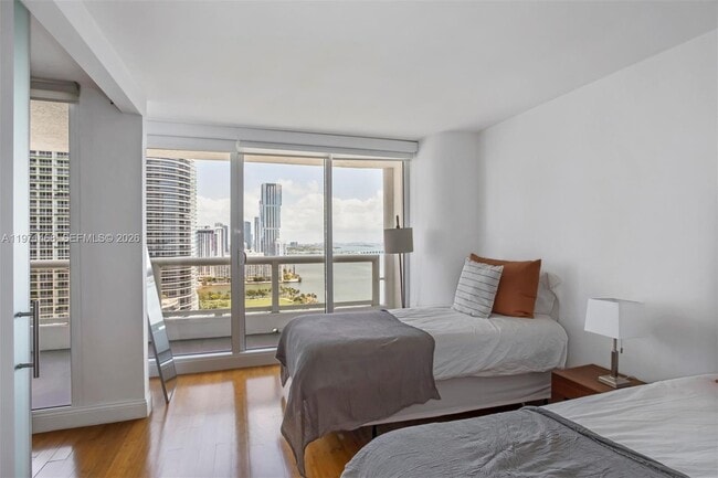 Building Photo - 1717 N Bayshore Dr