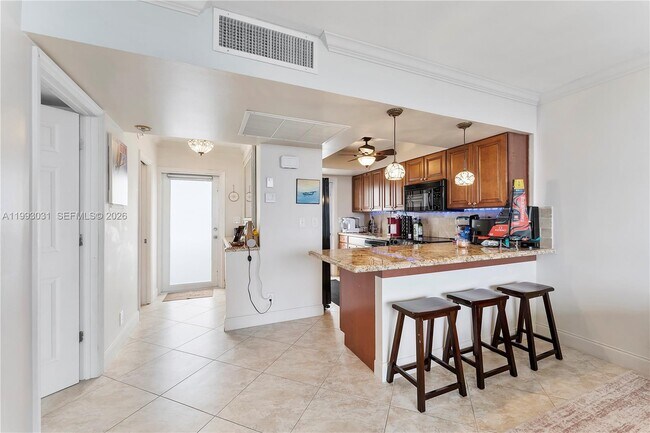 Building Photo - 333 NE 21st Ave