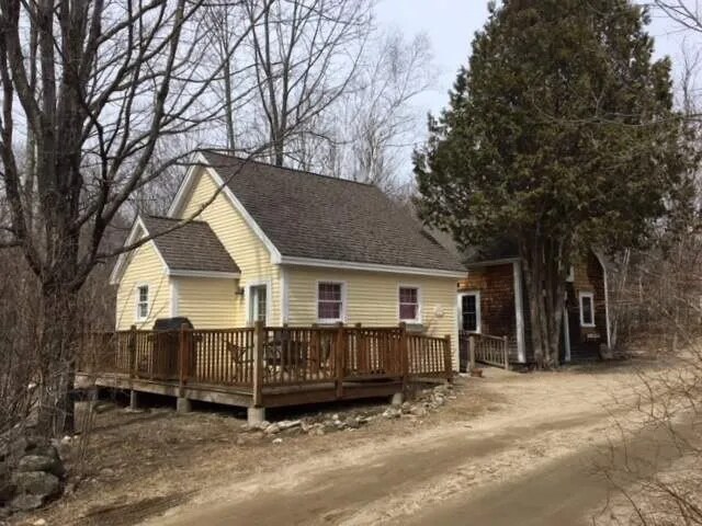 Building Photo - 738 N Line Rd