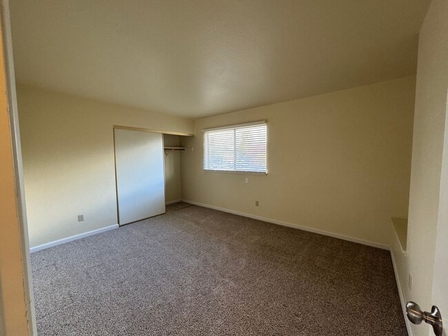 Building Photo - Coming Soon - Beautifully remodeled 5 bed/ 2.5 bath with huge backyard