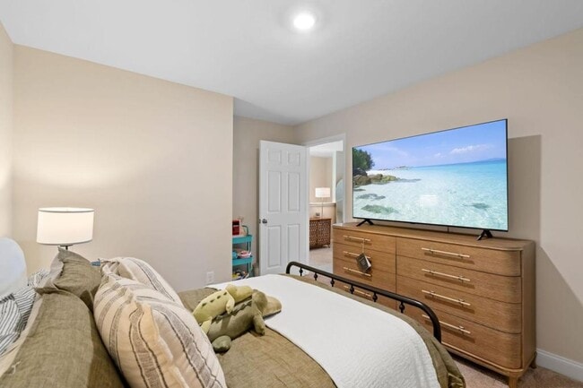 Building Photo - 722 Hahn Ct