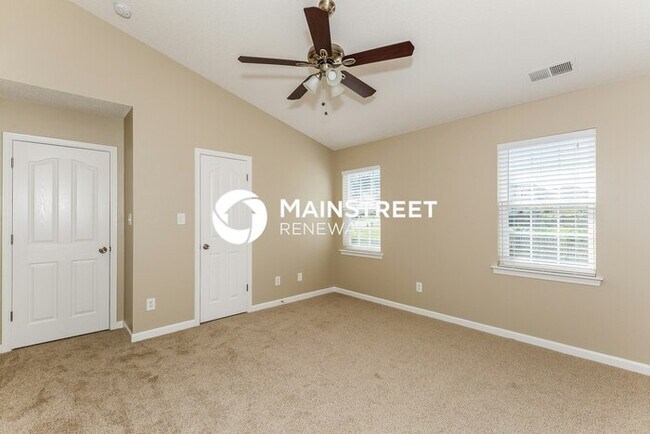 Building Photo - 4 Bedroom Pet-Friendly Home in Charlotte, ...