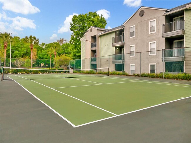 Building Photo - Brookwood Club