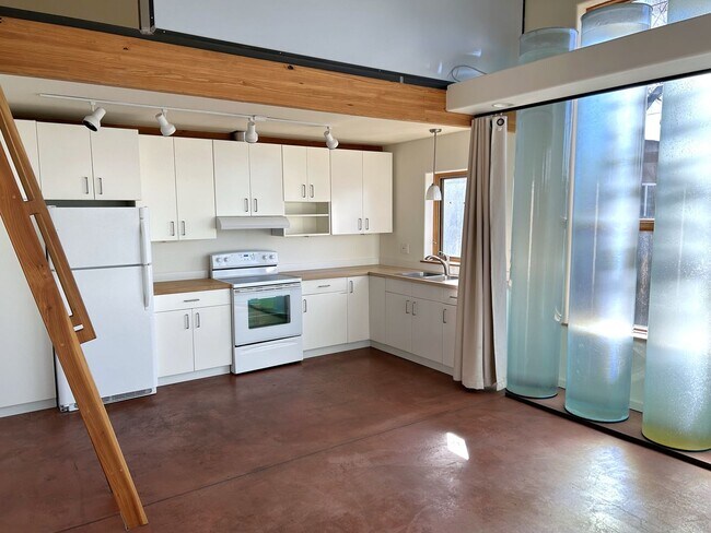 Primary Photo - 209 Cornell Dr SE