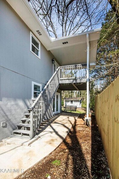 Building Photo - 106 Newport Dr