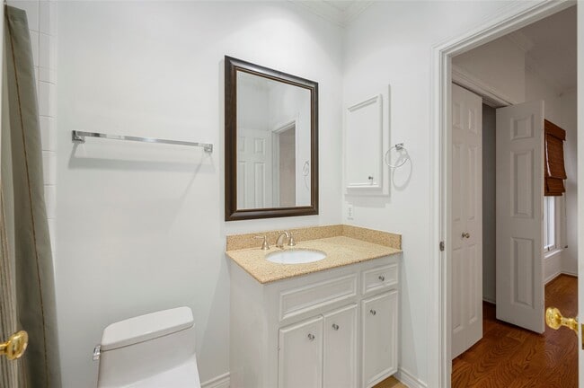 Building Photo - 4106 N Blvd Park