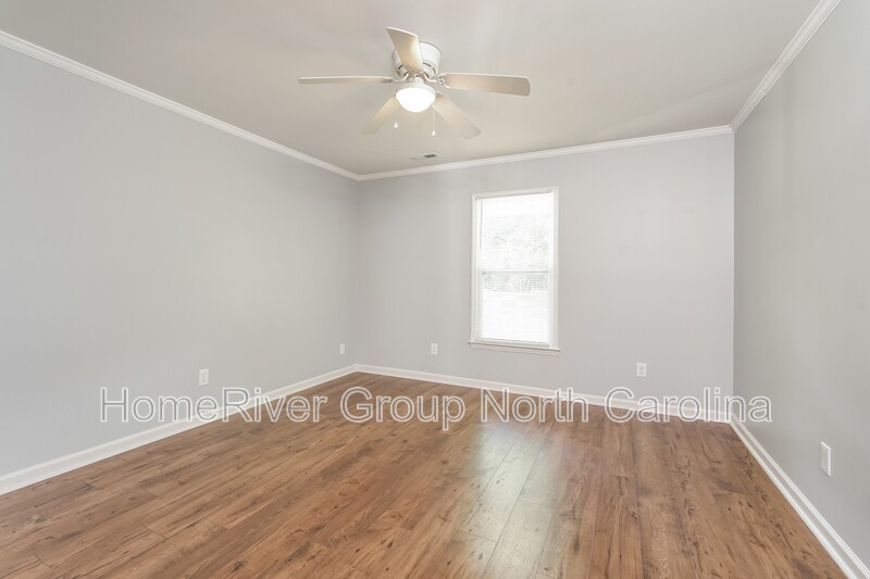 Building Photo - 3816 Clay St