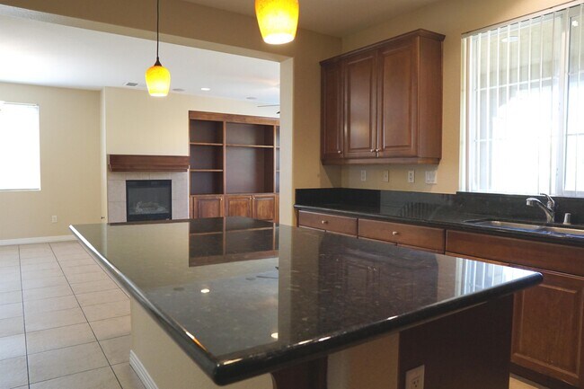 Building Photo - 35579 Domani Dr