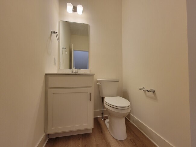 Building Photo - 2479 Artesian Way
