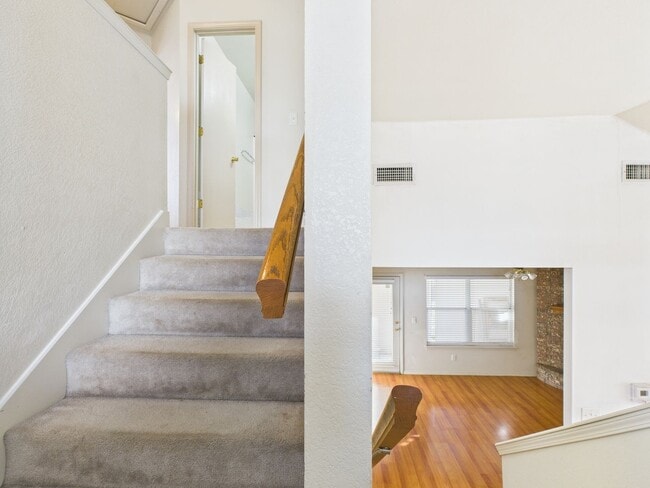 Building Photo - 1111 Pikes Peak Dr