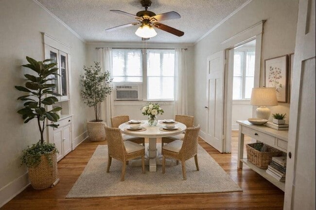 Building Photo - 7726 S Claiborne Ave