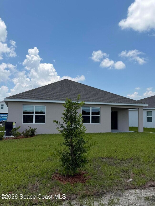 Building Photo - 1493 Garabaldi Cir SE