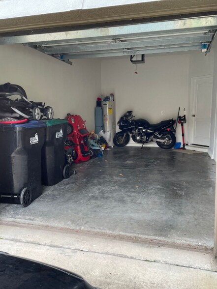 Building Photo - 3066 Rodrick Cir