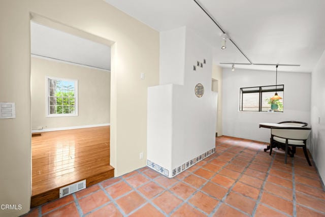Building Photo - 2068 Stanley Hills Dr