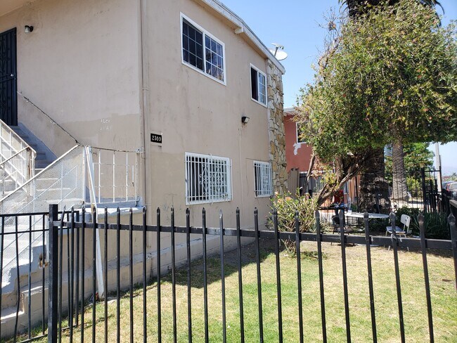 Primary Photo - 2309 S Ridgeley Dr