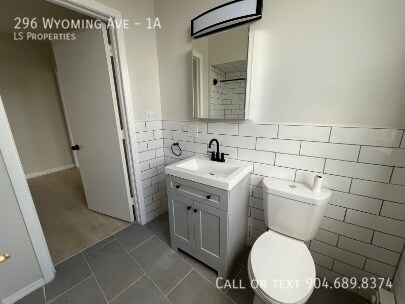 Building Photo - 296 Wyoming Ave