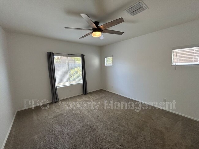 Building Photo - 21217 W Holly St