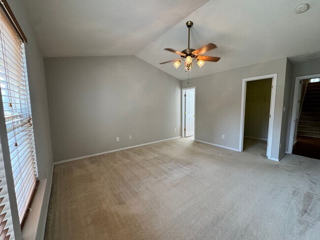 Building Photo - 5337 Thunderidge Drive