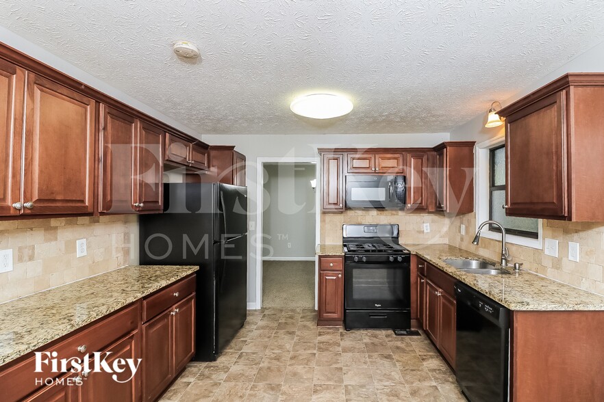 Building Photo - 4701 Norman Dr NW