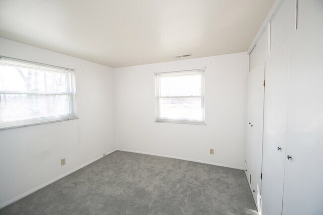 Building Photo - Coming Soon – Easy Living on the Southeast Side