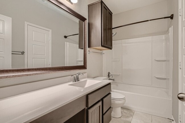 Building Photo - 3 bedroom off 211 and Culebra. NISD School...