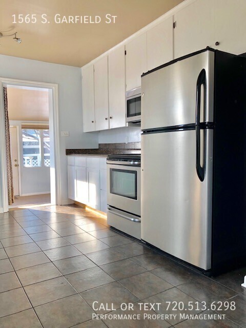 Building Photo - 1565 S Garfield St