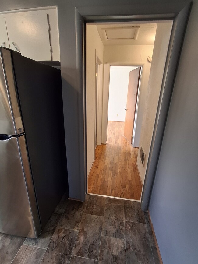 Building Photo - 309 Marie St