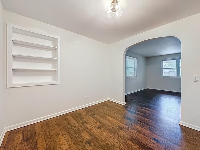 Building Photo - 5243 Poppy Dr