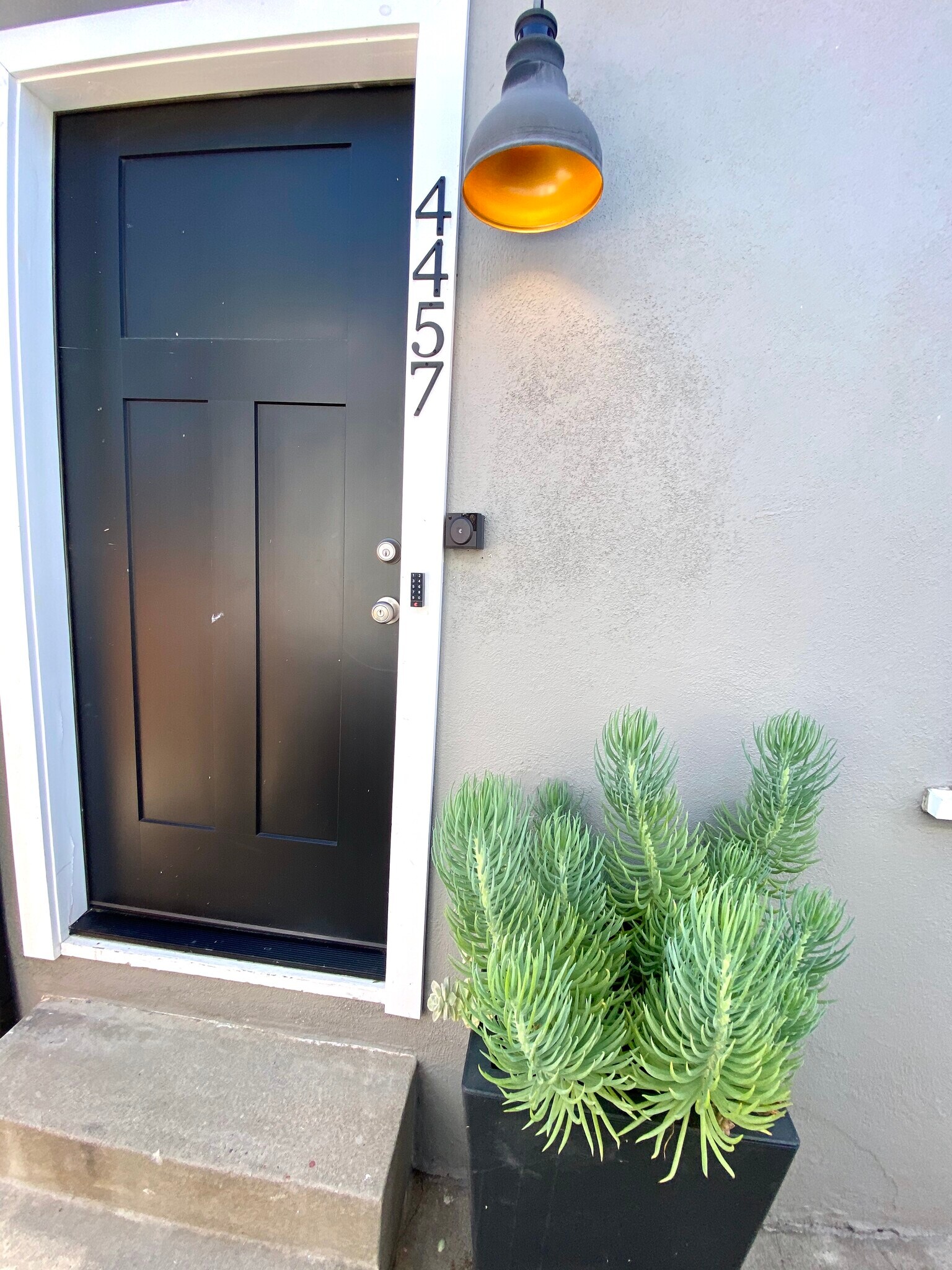 Building Photo - 4457 S Centinela Ave