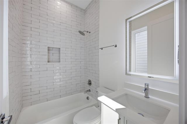 Building Photo - 4605 Belmont Ave