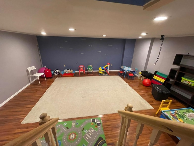 Building Photo - 3906 Cricket Cir