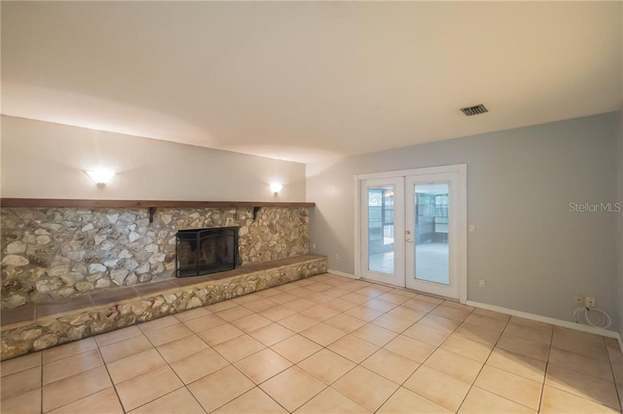 Building Photo - 2904 Sabal Palm Dr