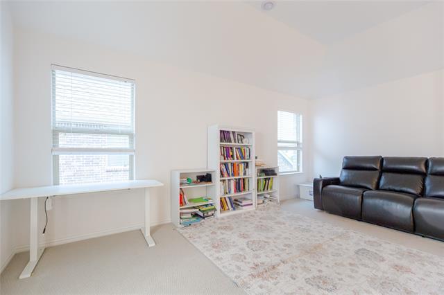 Building Photo - 2340 Willow Garden Dr