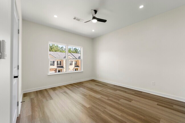 Building Photo - 3605 Brycewood Dr