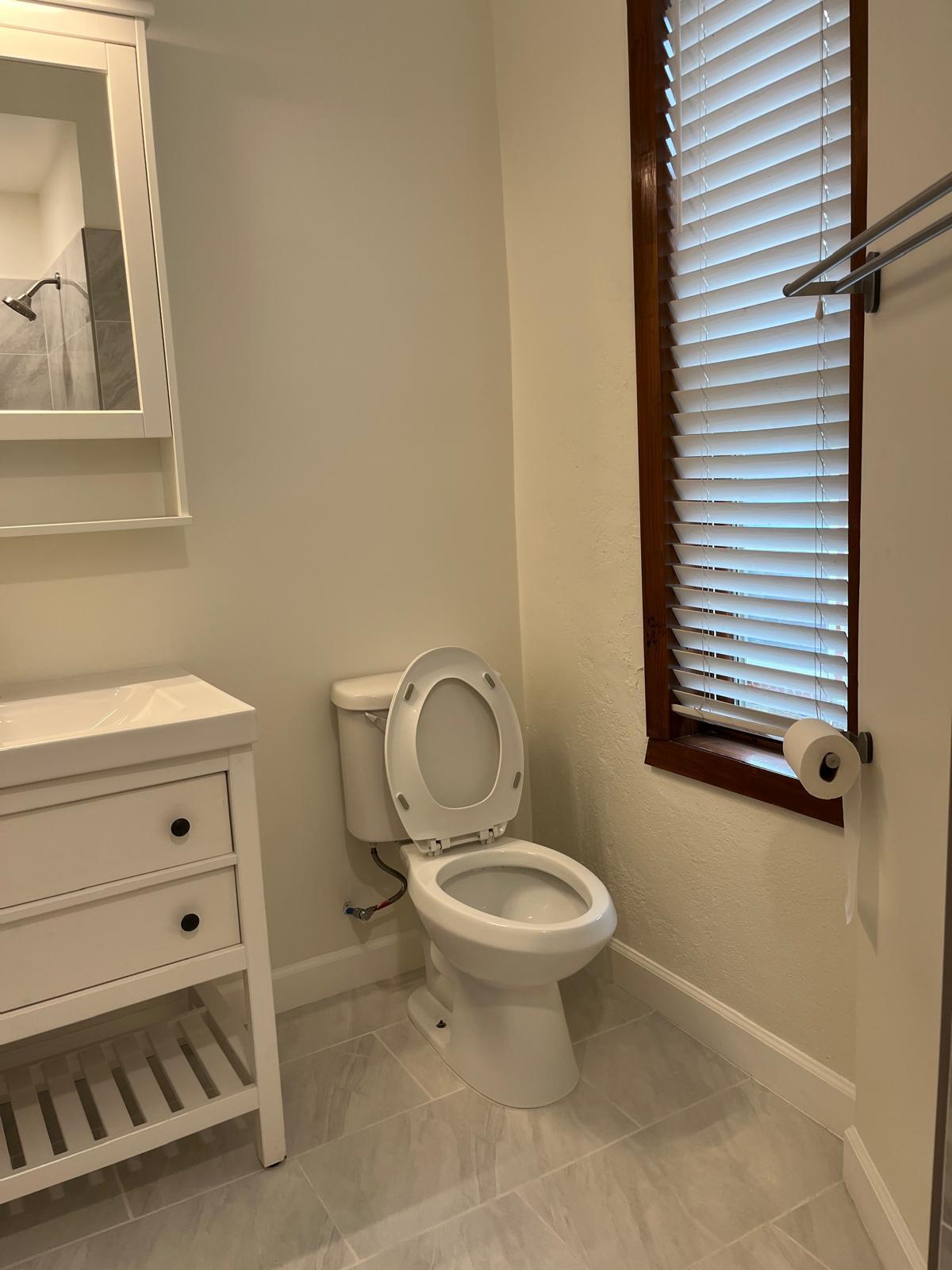 Building Photo - 1418 Maryland Ave NE